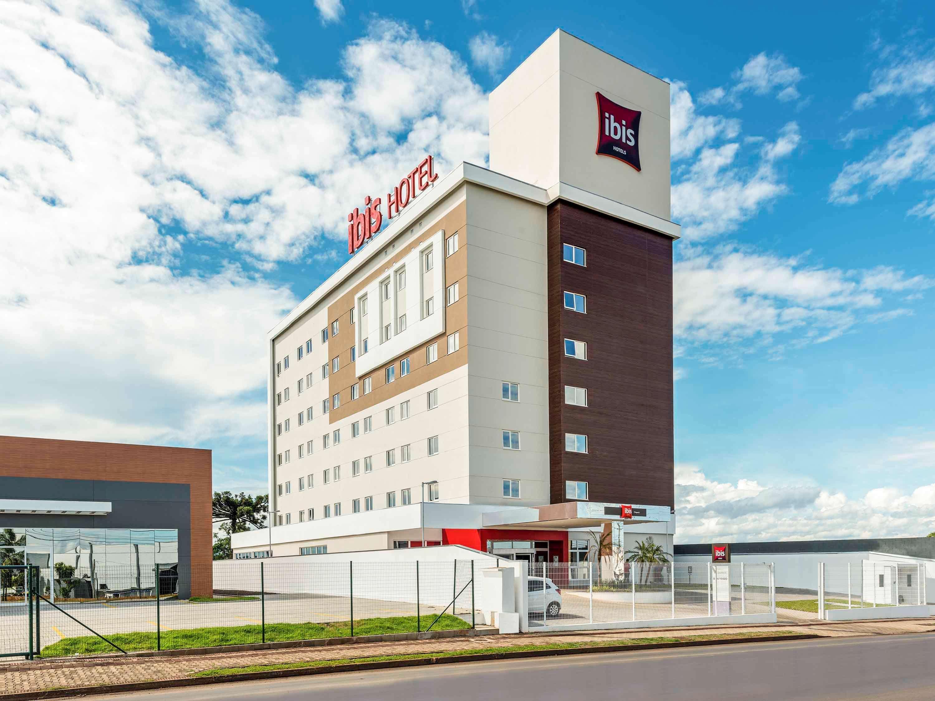 Ibis Chapeco酒店 外观 照片